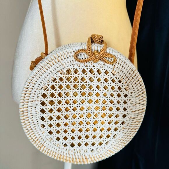 ANTHROPOLOGIE Rattan Circle Crossbody Bag,‎ White/Cream/Brown, Classic Chic - Picture 5 of 17